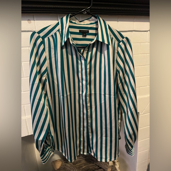 Ann Taylor Tops - 🤑🤑ANN TAYLOR BLOUSE